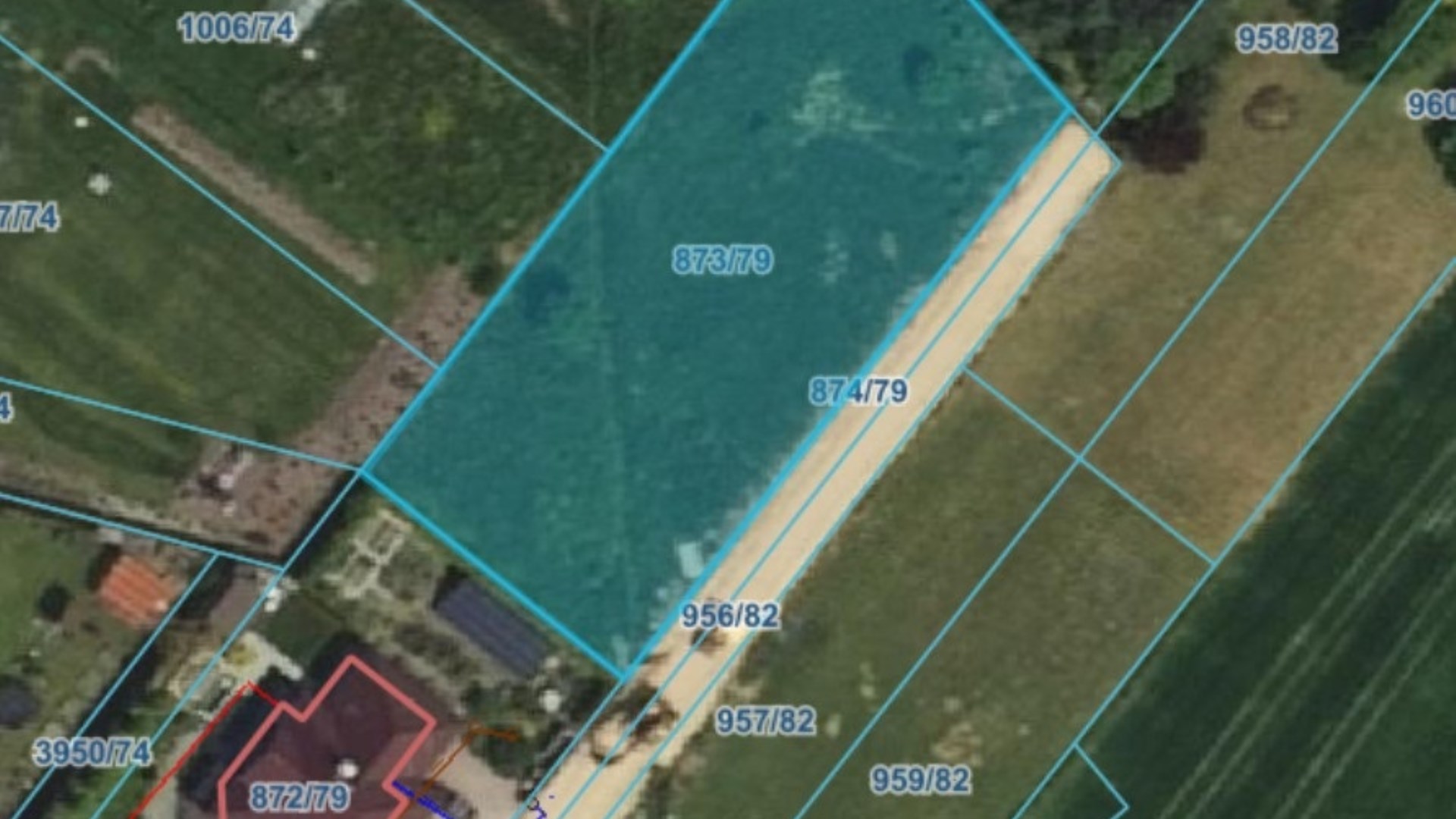 Działka na sprzedaż